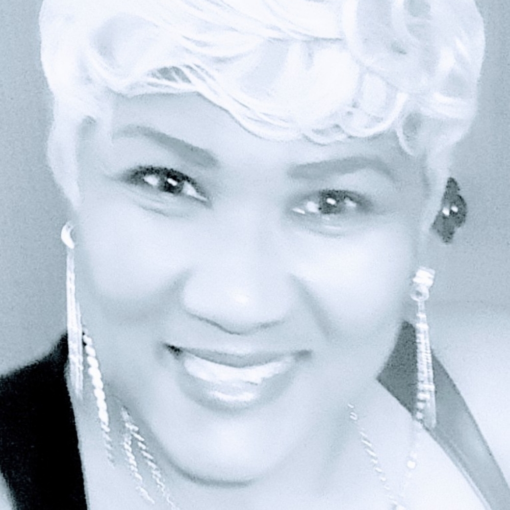 Meet your Posher, Carletha